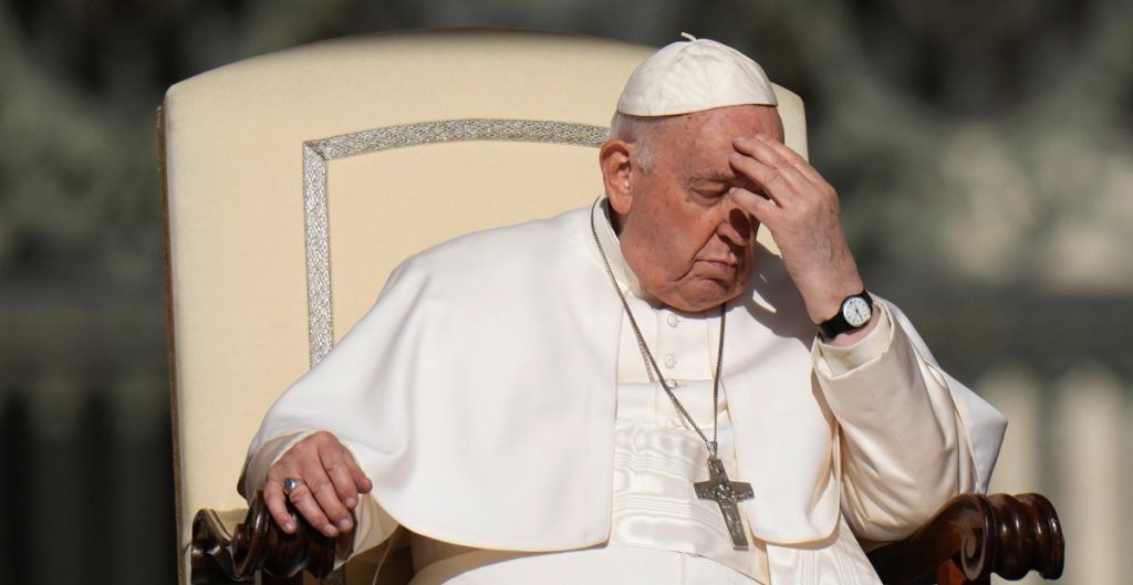 ES PROPIO DE LAS MUJERES SER GENEROSAS, PERO HAY ALGUNAS NEURÓTICAS, DICE EL PAPA FRANCISCO