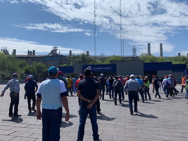 MINEROS EXIGEN A AHMSA PAGAR 5 SEMANAS DE NÓMINA 