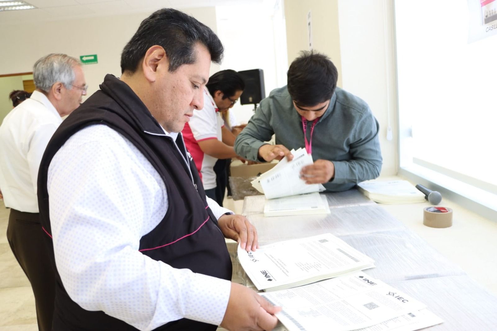 INE COAHUILA ENTREGA AL IEC LA LISTA NOMINAL DE ELECTORES DEFINITIVA CON FOTOGRAFÍA