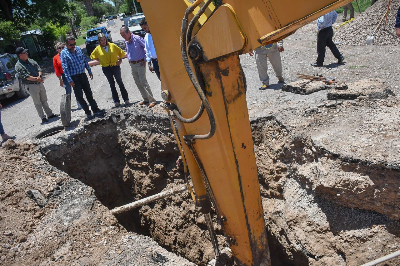 REHABILITA SIMAS DRENAJE EN LA COLONIA PRESIDENTES