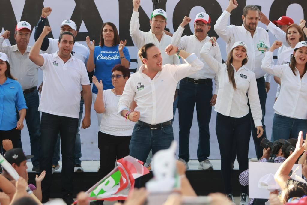 POR EL PRESENTE Y FUTURO DE COAHUILA RAZONEMOS NUESTRO VOTO: MANOLO