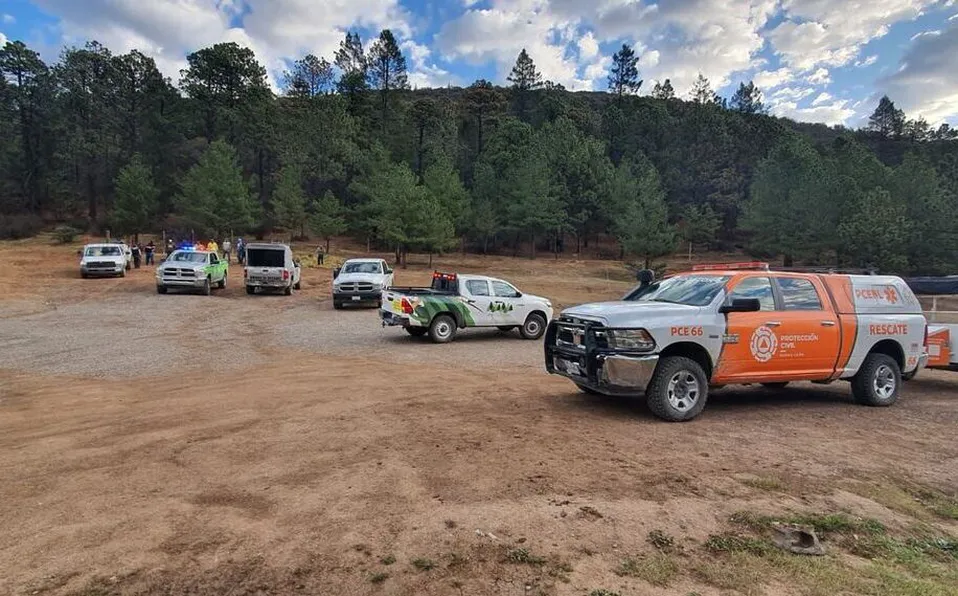 APOYAN COMBATE A INCENDIO EN LÍMITES DE COAHUILA CON NUEVO LEÓN