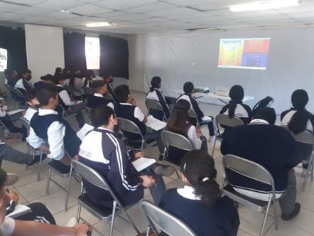 INSTITUTO COAHUILENSE DE LAS MUJERES IMPARTE PLÁTICA A ALUMNADO DE SECUNDARIA, EN SALTILLO