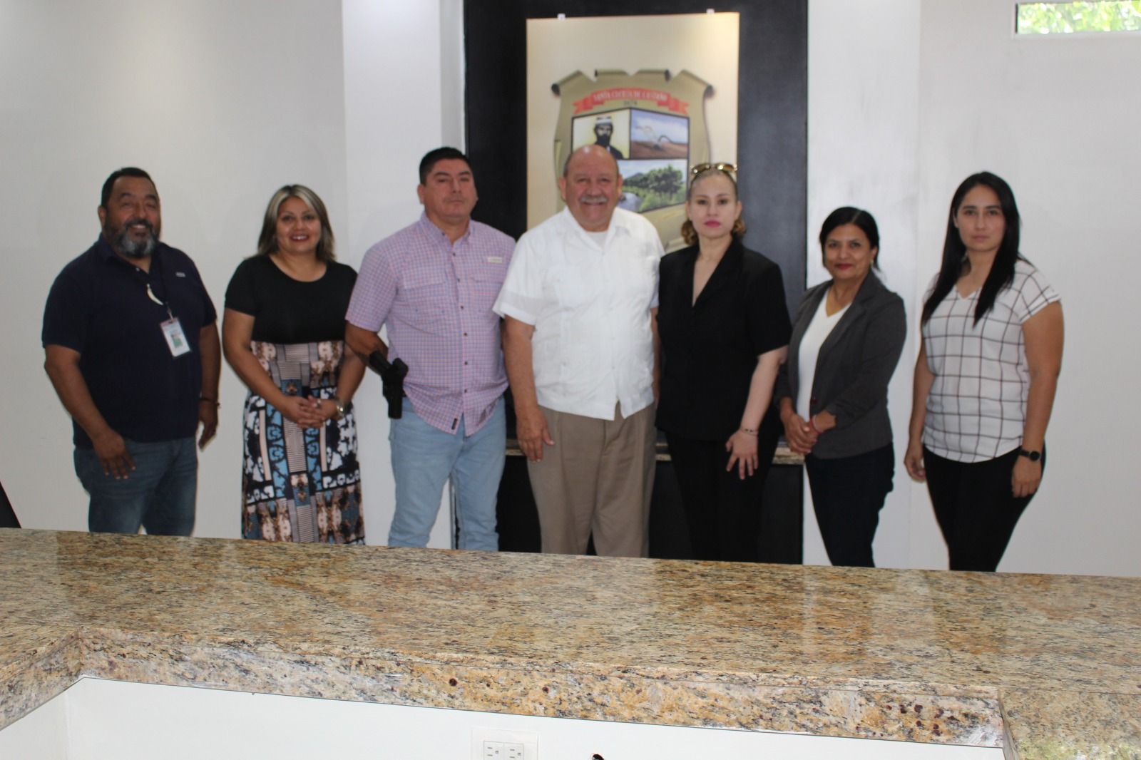 SUMAN ESFUERZOS EN FAVOR DE MUJERES CASTAÑENSES