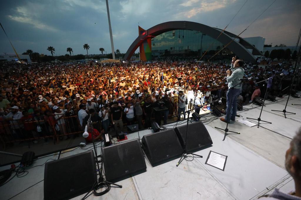 765 MIL GRACIAS: MANOLO