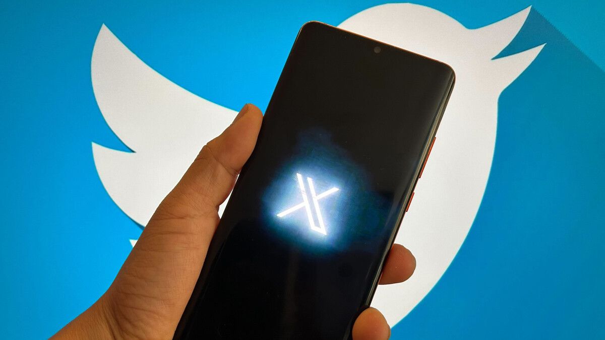 TWITTER HA MUERTO, LARGA VIDA A X: LA RED SOCIAL DE ELON MUSK CAMBIA FINALMENTE SU LOGO Y NOMBRE