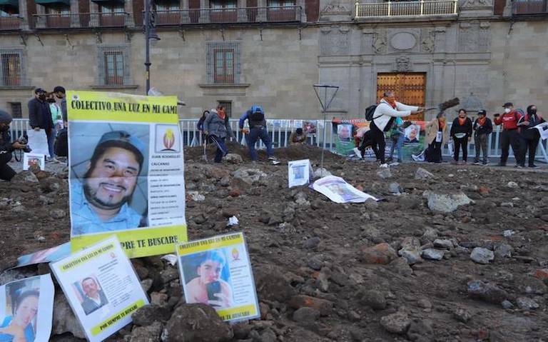 CANDIL DE LA CALLE… AMLO RECIBE A MADRE BUSCADORA DE ARGENTINA, PERO NO ATIENDE A MEXICANAS