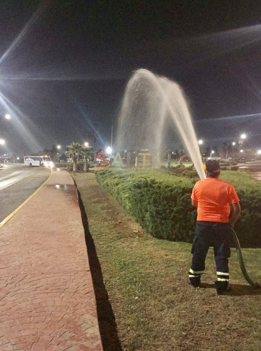 INTENSIFICA GOBIERNO DE SALTILLO RIEGO EN ÁREAS VERDES DE LA CIUDAD