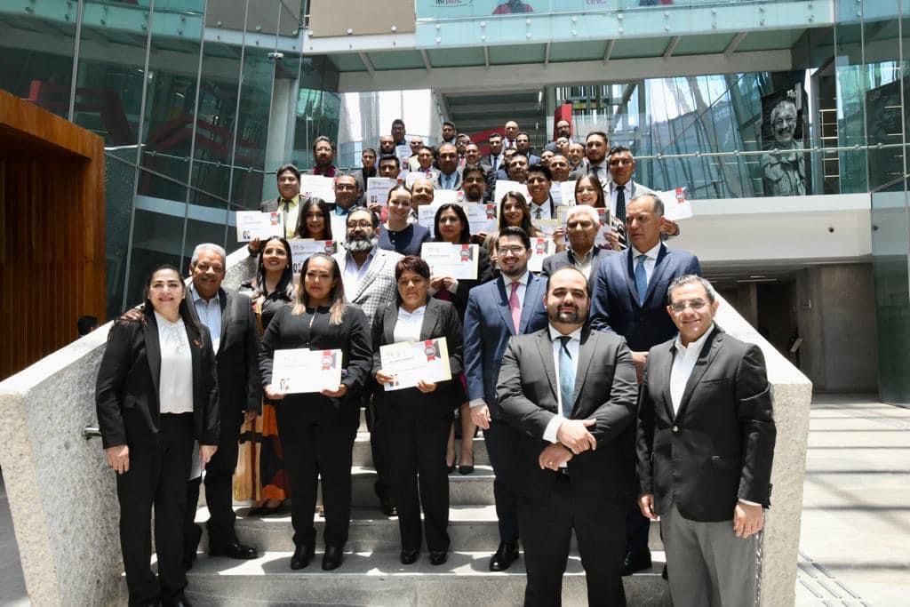 ENTREGA DST DEL INFONAVIT RECONOCIMIENTO A ASESORES SINDICALES CERTIFICADOS