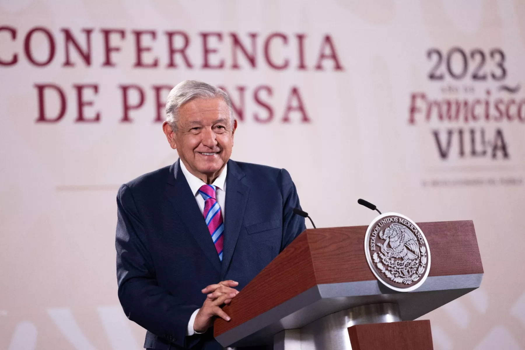 AMLO CONFIRMA INCENDIO EN PLATAFORMA DE PEMEX; HAY TRES DESAPARECIDOS