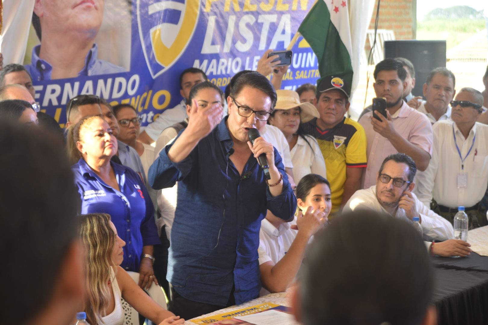CRISIS EN ECUADOR: UN CANDIDATO PRESIDENCIAL ES ASESINADO EN UN MITIN