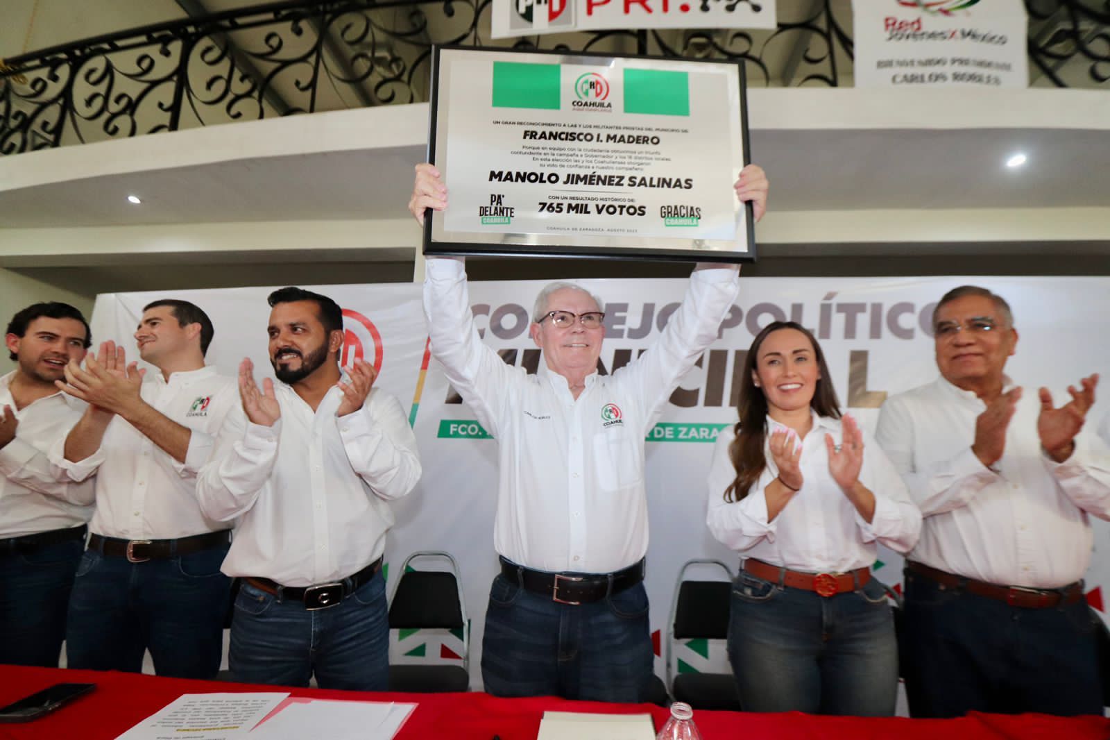 CON UNIDAD Y TRABAJO LA LAGUNA VA PA’ DELANTE.- CARLOS ROBLES LOUSTAUNAU