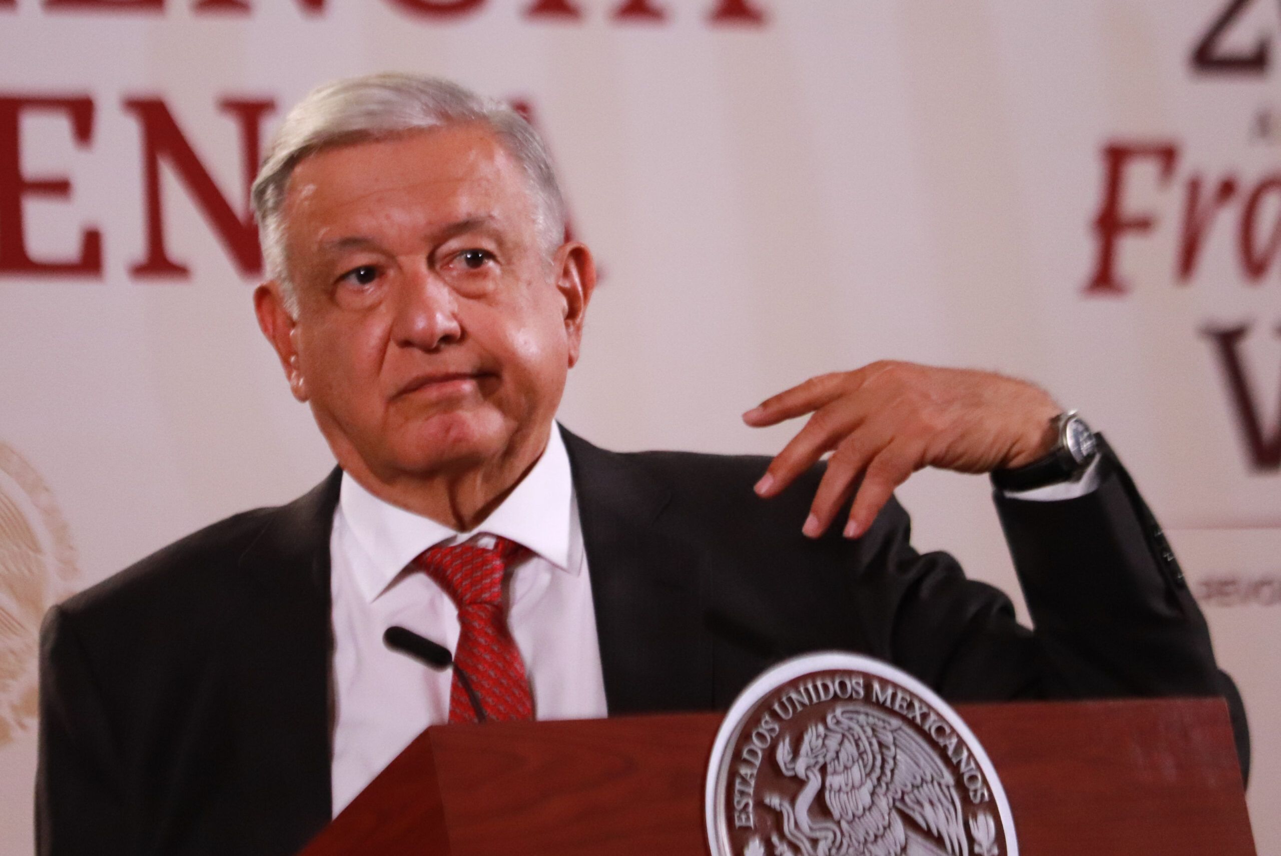 ‘EL DE LA MALICIA ES USTED’: AMLO REVELA CARTA A MARTÍN SANTOS, JUEZ QUE AMPARÓ A XÓCHITL GÁLVEZ