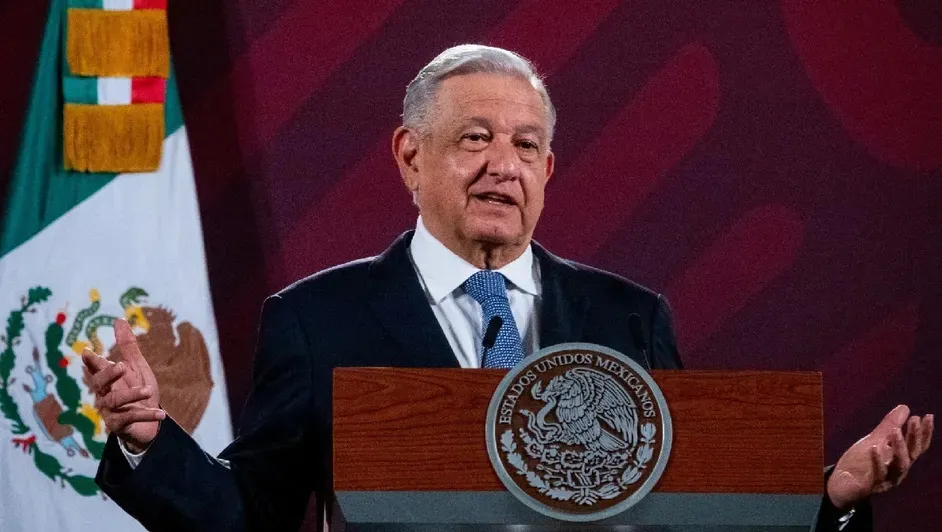 AMLO VA CONTRA JUEZ QUE LE ORDENÓ NO HABLAR “CON MALICIA” DE XÓCHITL GÁLVEZ