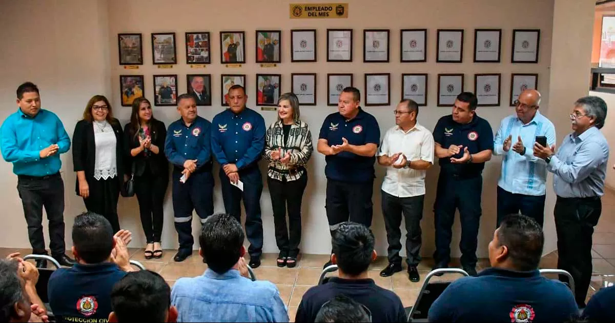 RECONOCEN A BOMBEROS Y BRIGADA ESPECIAL EN APOYO EN LÍMITES DE COAHUILA CON NUEVO LEÓN Y TAMAULIPAS