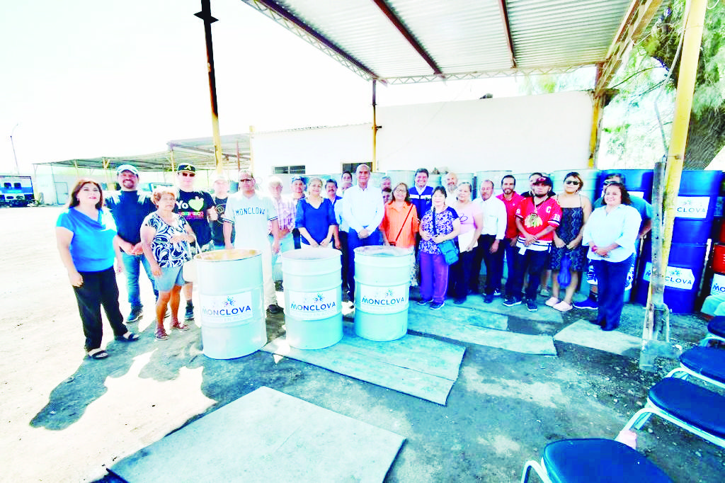 AYUNTAMIENTO ENTREGA 50 TAMBOS PARA BASURA, CON EL FIN DE FOMENTAR LA LIMPIEZA Y EL CUIDADO DEL MEDIO AMBIENTE.