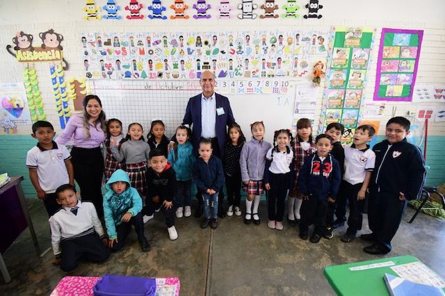 ENTREGAN TECHO DE MALLA – SOMBRA EN LA ESCUELA PRIMARIA MIGUEL HIDALGO.