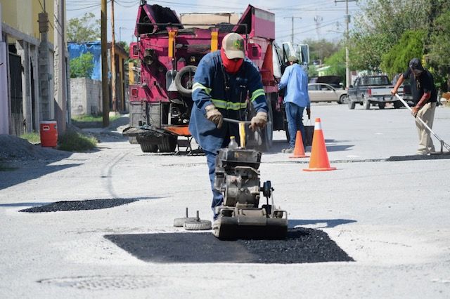 ATENCIÓN EFICIENTE A PETICIONES DE REPARACIÓN DE BACHEO.