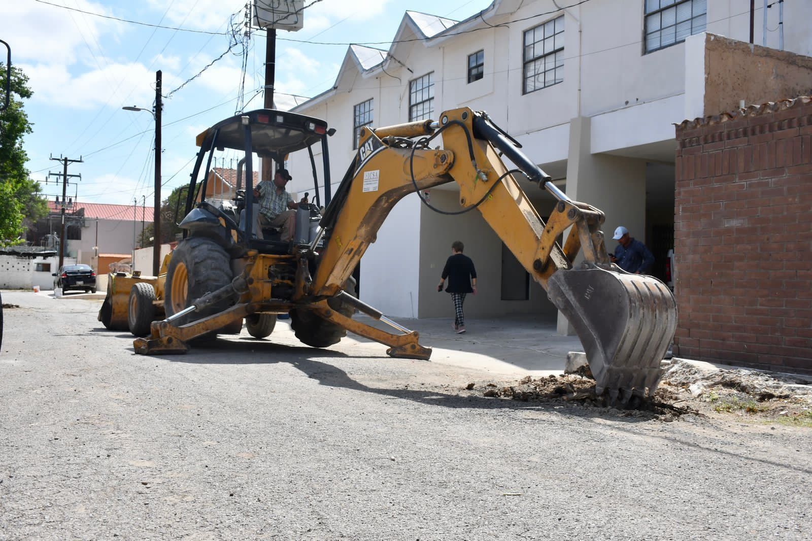 INAUGURAN RECARPETEO EN LA COLONIA LOS NÍSPEROS