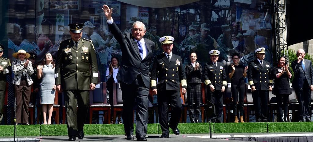 A MÍ ME OBEDECEN’: AMLO ASEGURA QUE EJÉRCITO SÍ ENTREGÓ INFORMACIÓN SOBRE ‘GUERRA SUCIA