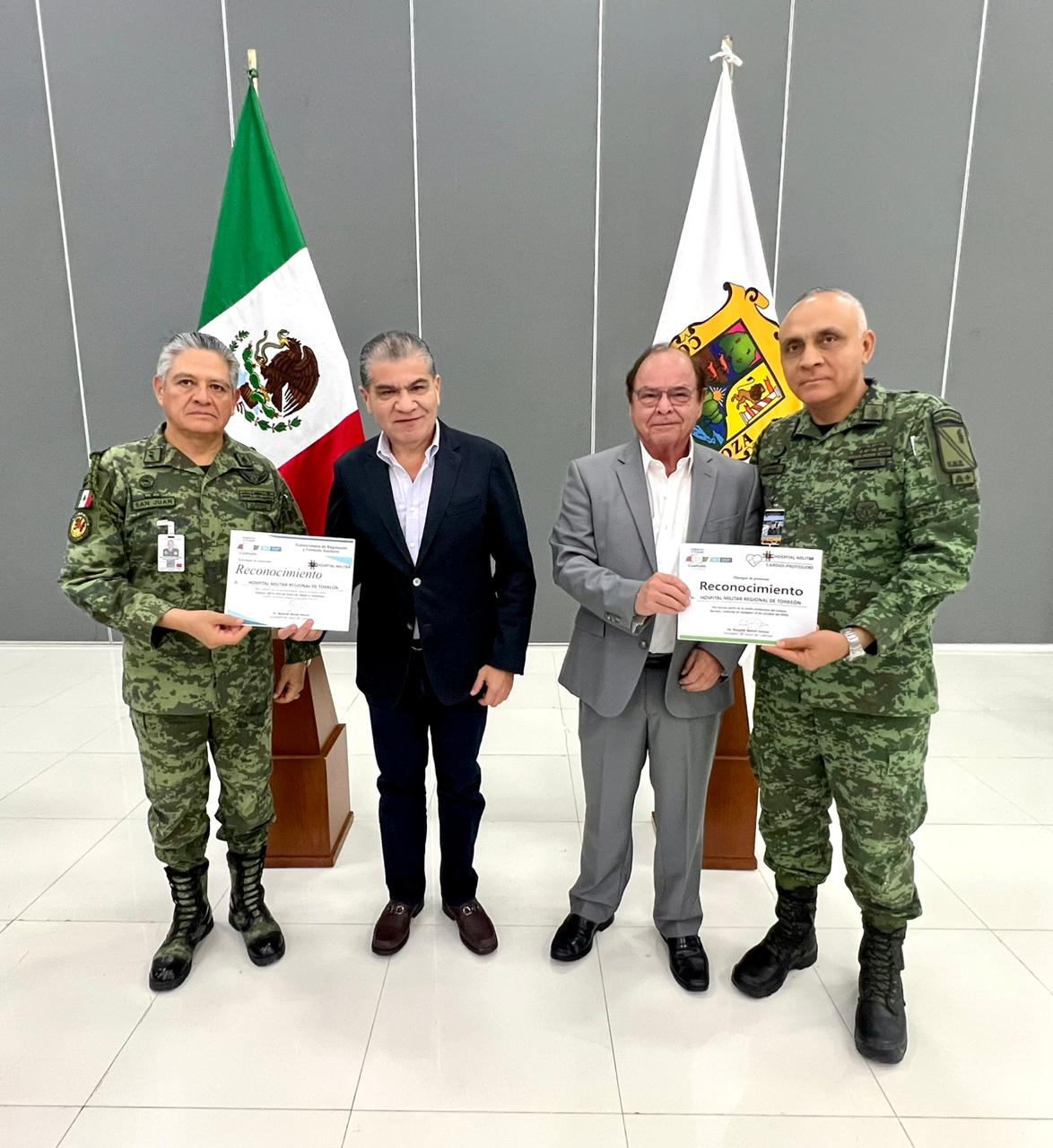 CERTIFICAN A HOSPITAL MILITAR REGIONAL DE TORREÓN COMO CARDIOPROTEGIDO Y LIBRE DE HUMO DE TABACO