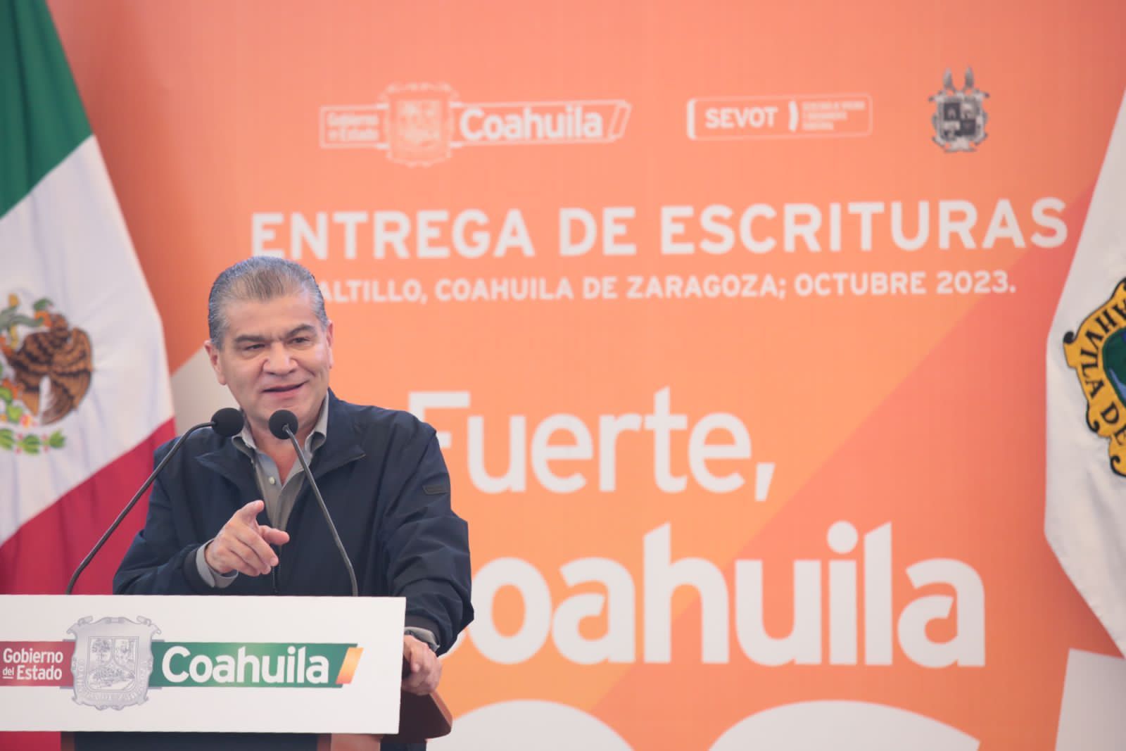 MÁS DE 103 MIL ESCRITURAS SE ENTREGARÁN AL FINAL DE LA ADMINISTRACIÓN DEL GOBERNADOR MIGUEL RIQUELME