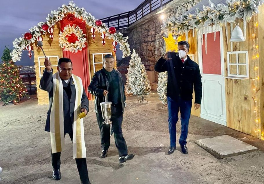 SE ENCIENDEN VILLAS NAVIDEÑAS EN PUERTO NOAS, EN TORREÓN