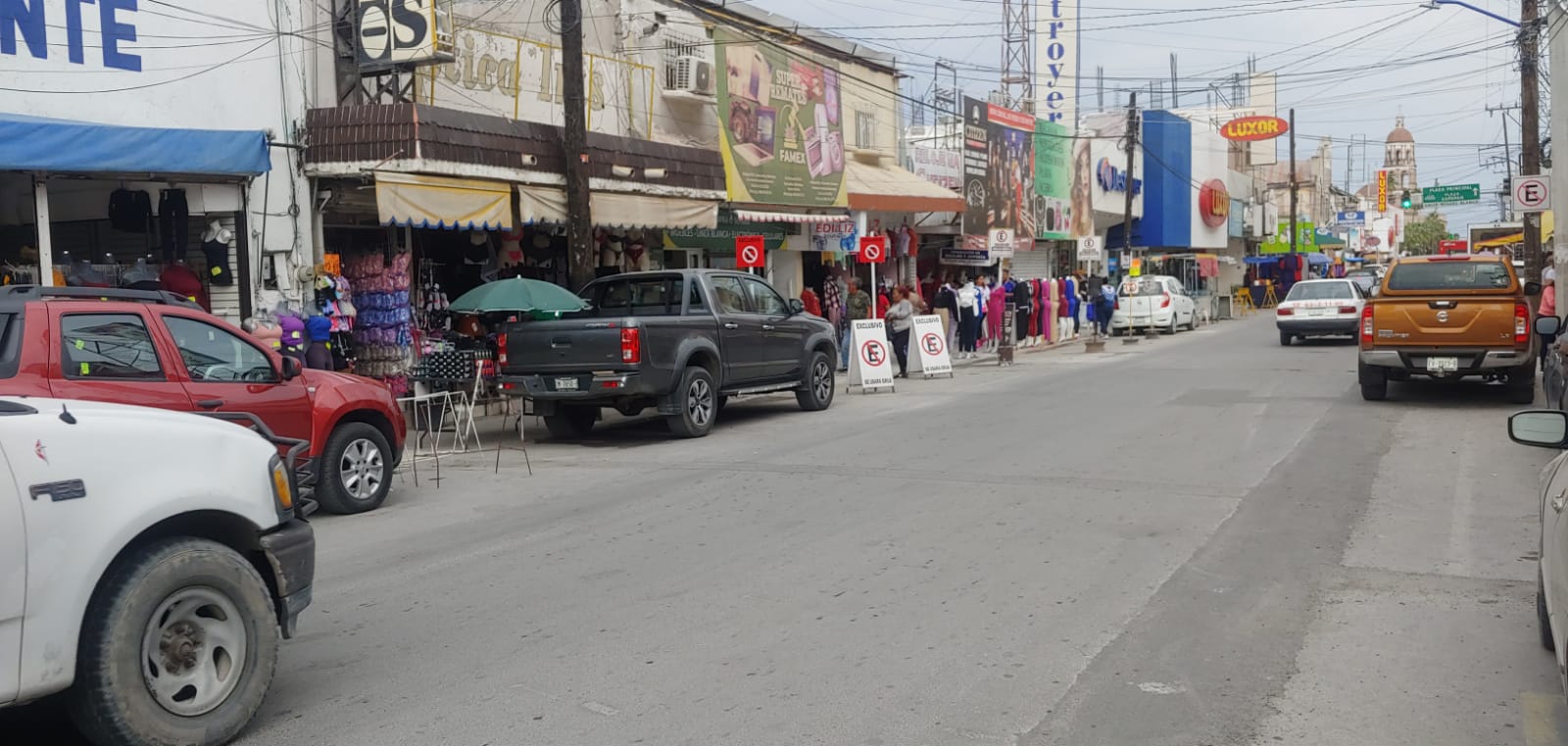 TRABAJOS DEL SIMAS NO AFECTARÁN A COMERCIANTES EN LA CALLE HIDALGO