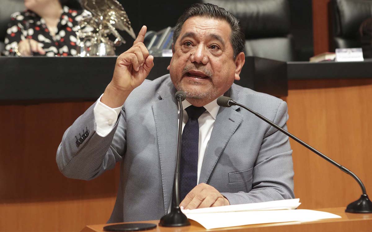 “VAYA USTED A GUERRERO, LO QUEREMOS VER EN ACAPULCO”, GRITAN DAMNIFICADOS A FÉLIX SALGADO MACEDONIO