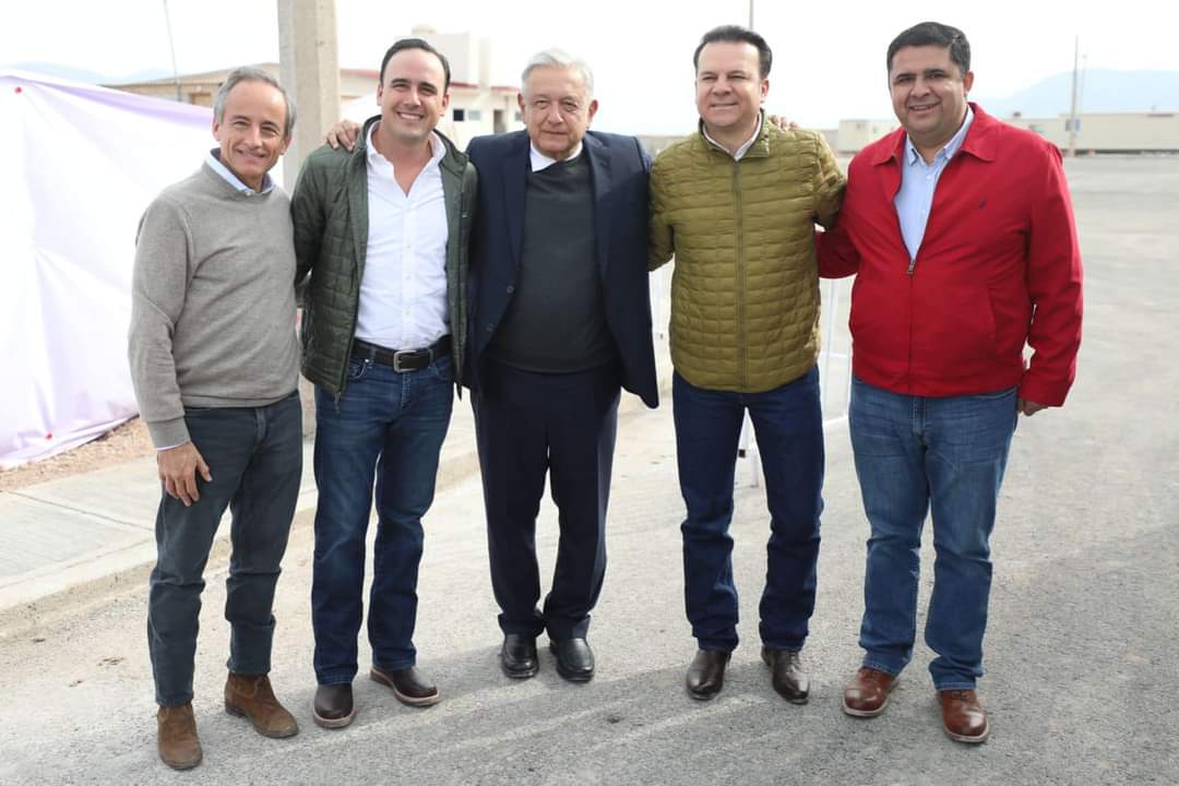 CON AMLO, TRABAJO EN EQUIPO POR COAHUILA Y MÉXICO: MANOLO