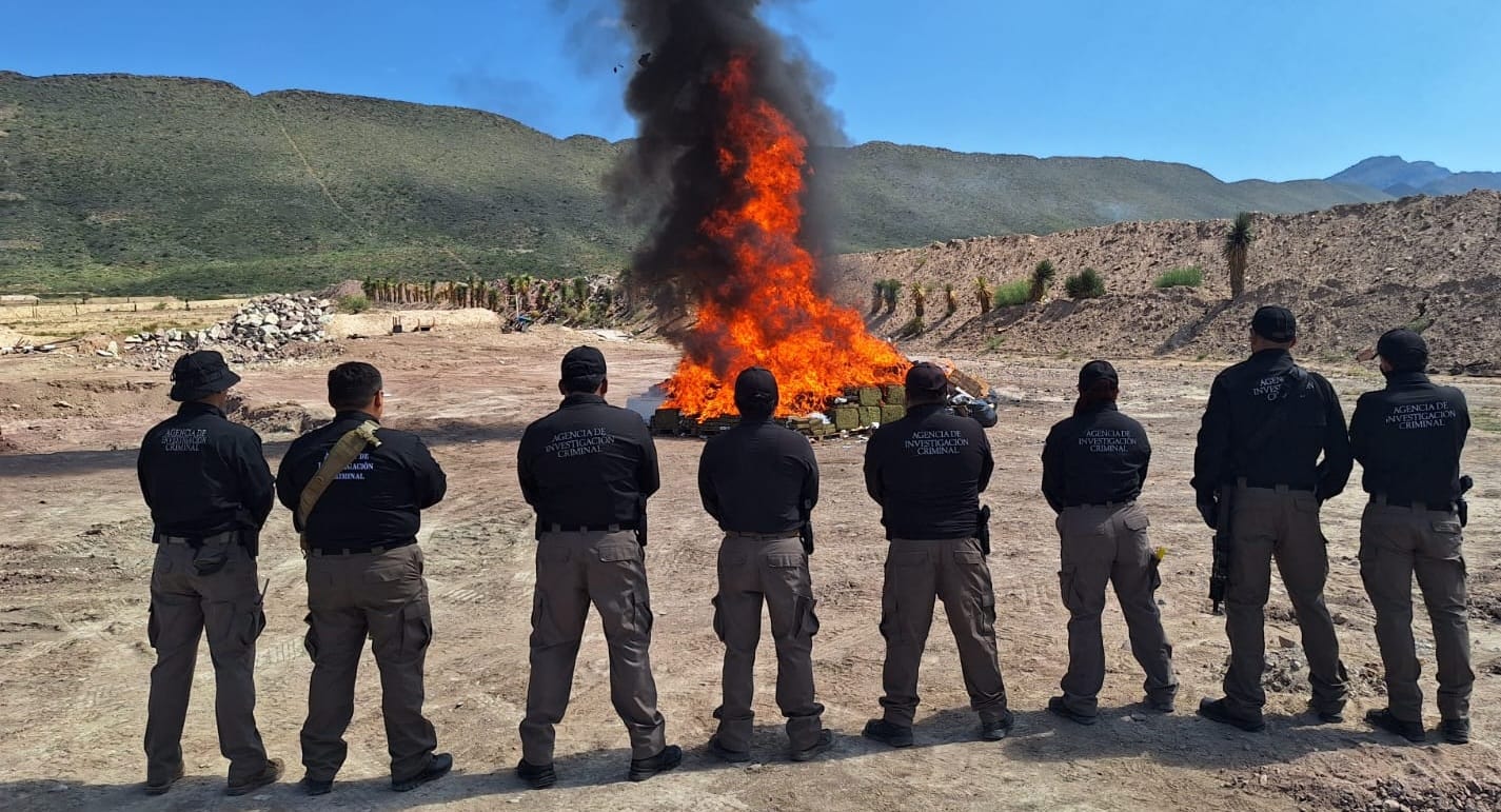 INCINERAN MÁS DE 400 KILOS DE DROGA EN COAHUILA
