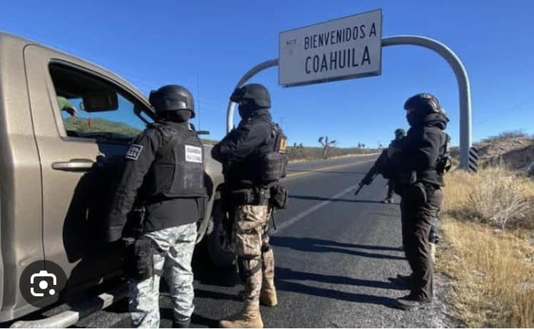 IMPIDEN POLICÍAS ESTATALES ACCESO A COAHUILA DE CÉLULA CRIMINAL