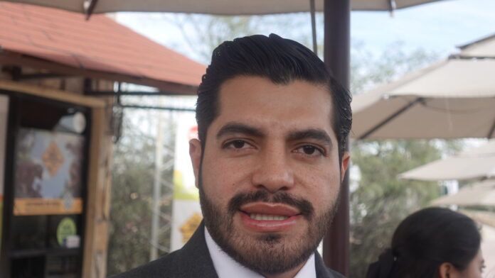 TRABAJARÁN ALCALDES DE ARTEAGA, SALTILLO Y RAMOS ARIZPE CON GOBIERNO DE COAHUILA PARA MEJORAR CARRETERAS QUE LOS CONECTAN   