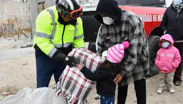ANTICIPÁNDOSE AL FRENTE FRIO MÁS AGUDO, PROTECCIÓN CIVIL EXHORTA A LA CIUDADANÍA DONAR ROPA INVERNAL.