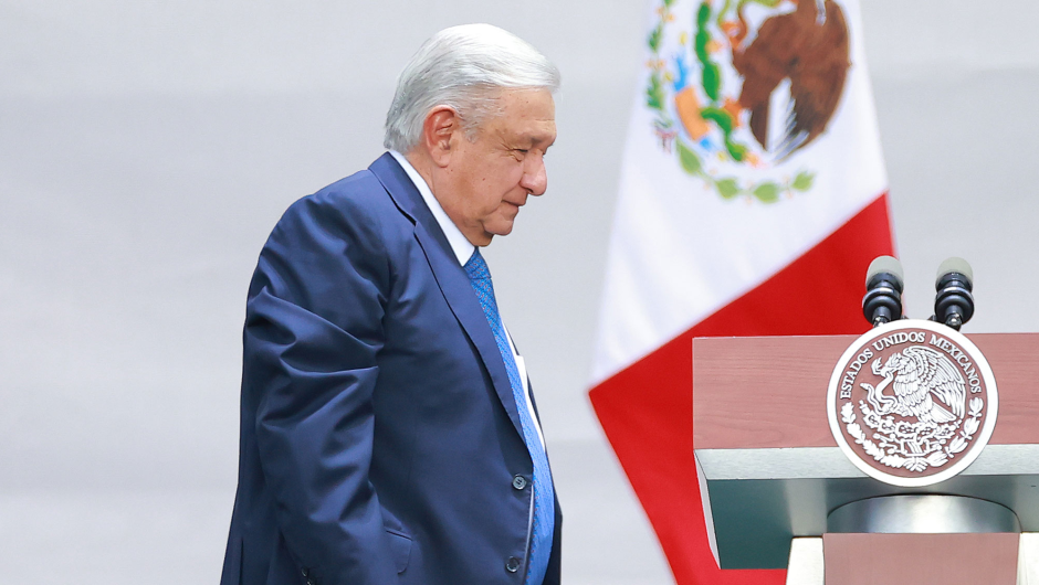 AMLO RECHAZA PRESUNTA FINANCIACIÓN DE NARCOTRAFICANTES EN SU PRIMERA CAMPAÑA EN 2006