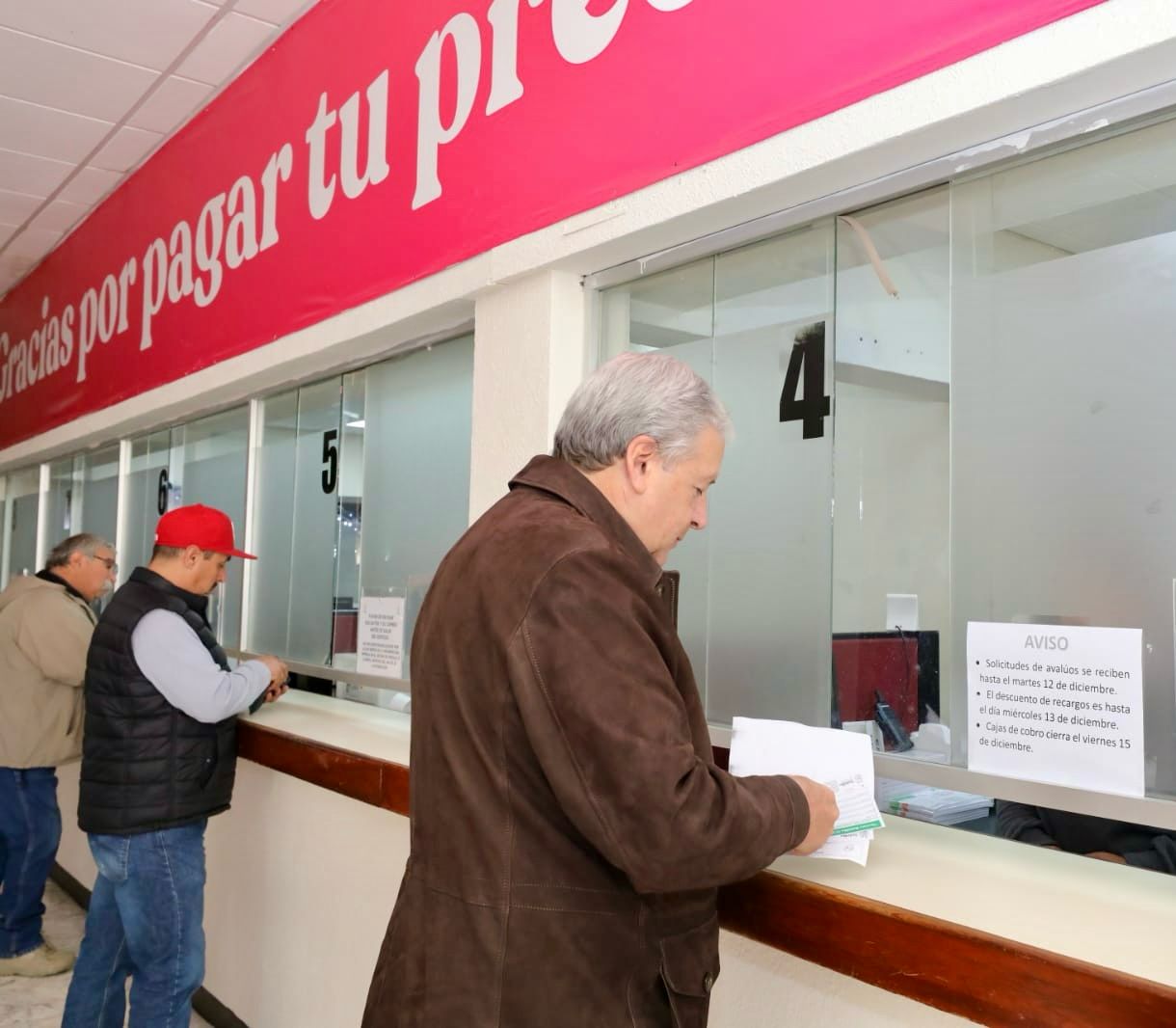 CHEMA FRAUSTRO AGRADECE A SALTILLENSES POR SU PAGO DEL PREDIAL