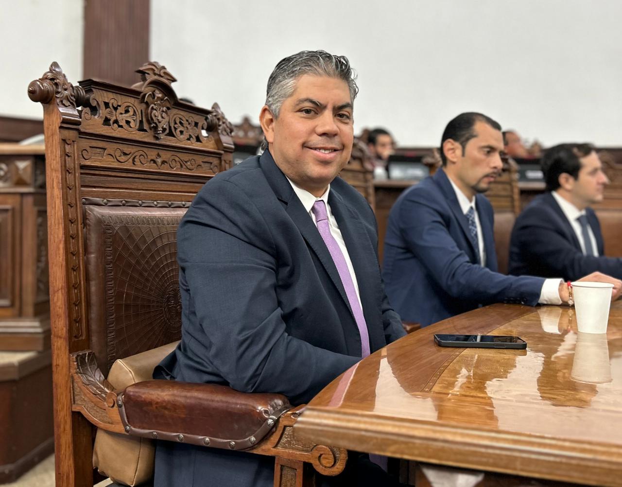 MARKO CORTES SE EQUIVOCÓ; LOS COAHUILENSES VAMOS A DECIDIR POR COAHUILA, ESO NOS RECLAMA NUESTRO LEGADO HISTÓRICO: ALFREDO PAREDES