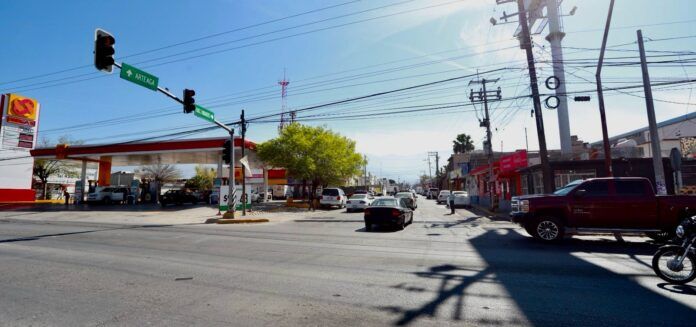 INFORMA MUNICIPIO CIERRE DE CRUCE EN JUAN NAVARRO Y EULALIO GUTIÉRREZ