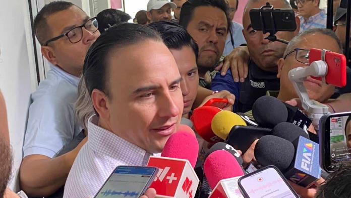AMLO Y MANOLO ATIENDEN A FAMILIAS DE MINEROS CAÍDOS