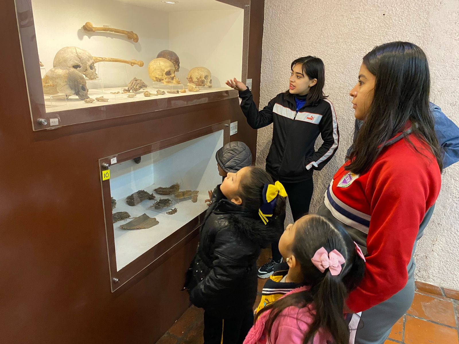 ALUMNOS DEL JARDÍN DE NIÑOS EXPLORAN LA HISTORIA EN EL MUSEO EL POLVORÍN.