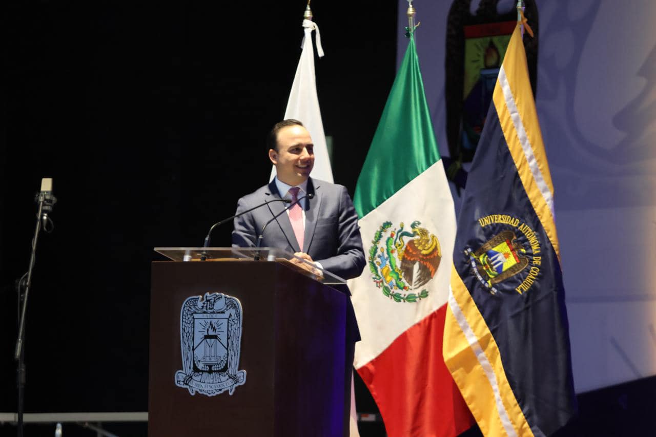 SI LE VA BIEN A LA UNIVERSIDAD, LE VA BIEN A COAHUILA: MANOLO JIMÉNEZ
