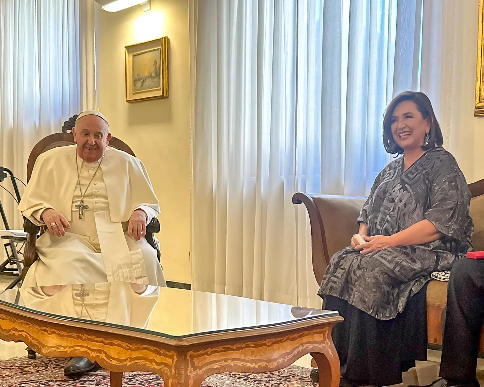 ‘ME DESEÓ MUCHA SUERTE’: ¿QUÉ LE ACONSEJÓ EL PAPA FRANCISCO A XÓCHITL GÁLVEZ EN ROMA?