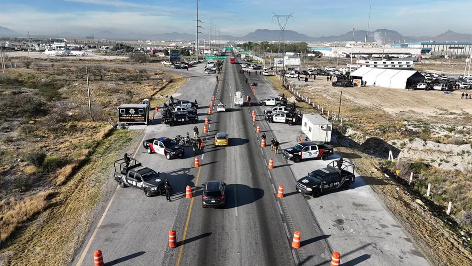 INICIA MANOLO JIMÉNEZ CONSTRUCCIÓN DEL PRIMER ‘ARCO DE SEGURIDAD CARRETEROS’ EN COAHUILA