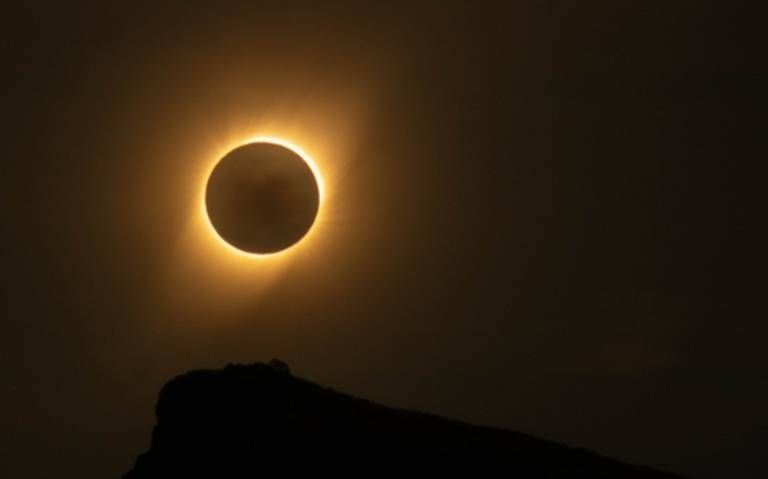 EN COAHUILA NO SE SUSPENDERÁN CLASES POR ECLIPSE SOLAR; DOCENTES SE CAPACITAN PARA LA OBSERVACIÓN DEL FENÓMENO