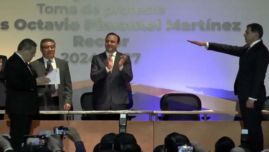 TOMA PROTESTA OCTAVIO PIMENTEL, COMO NUEVO RECTOR DE LA UADEC