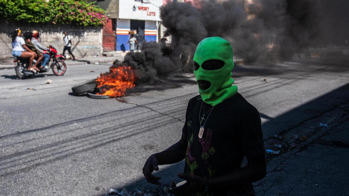 ¿QUÉ ESTÁ PASANDO EN HAITÍ Y POR QUÉ LAS PANDILLAS QUIEREN QUE DIMITA EL PRIMER MINISTRO?