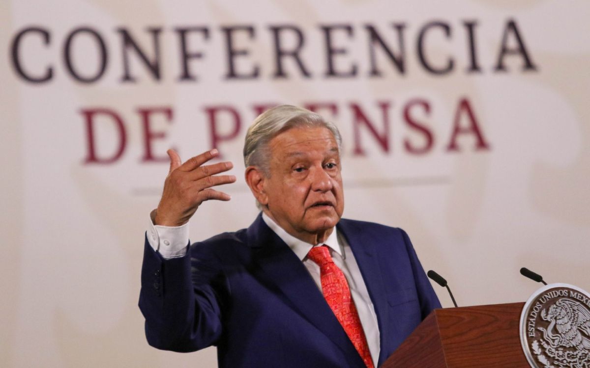 AMLO AFIRMA QUE NORMALISTA DE AYOTZINAPA MURIÓ POR ABUSO DE AUTORIDAD DE POLICÍAS EN CHILPANCINGO: “EL JOVEN NO DISPARÓ”