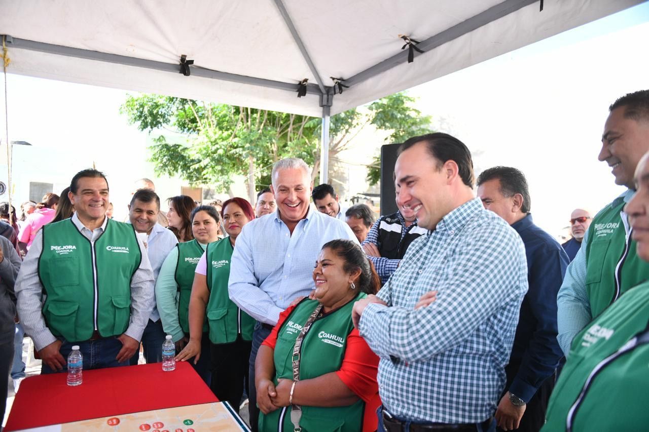 SUPERVISAN GOBERNADOR DE COAHUILA OBRAS DE PAVIMENTACIÓN