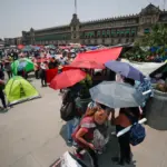 CNTE REUBICARÁ PLANTÓN EN EL ZÓCALO ANTE ‘MAREA ROSA’