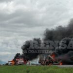 SE INCENDIAN EN LA 57 DOS UNIDADES DE CARGA; ESTRANGULAN CIRCULACIÓN